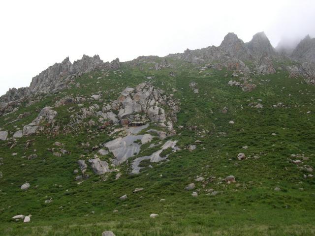 04.這一邊石頭山名不虛傳