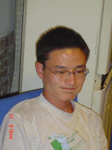 8.21同事生日，喝醉了，發(fā)呆中